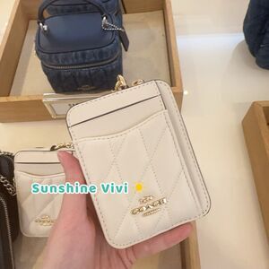 NWT Coach Zip Card Case With Quilting CZ467 Novelty Leather/Gold/Chalk